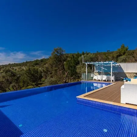 Villa Uzumlu Village 2 Bedroom